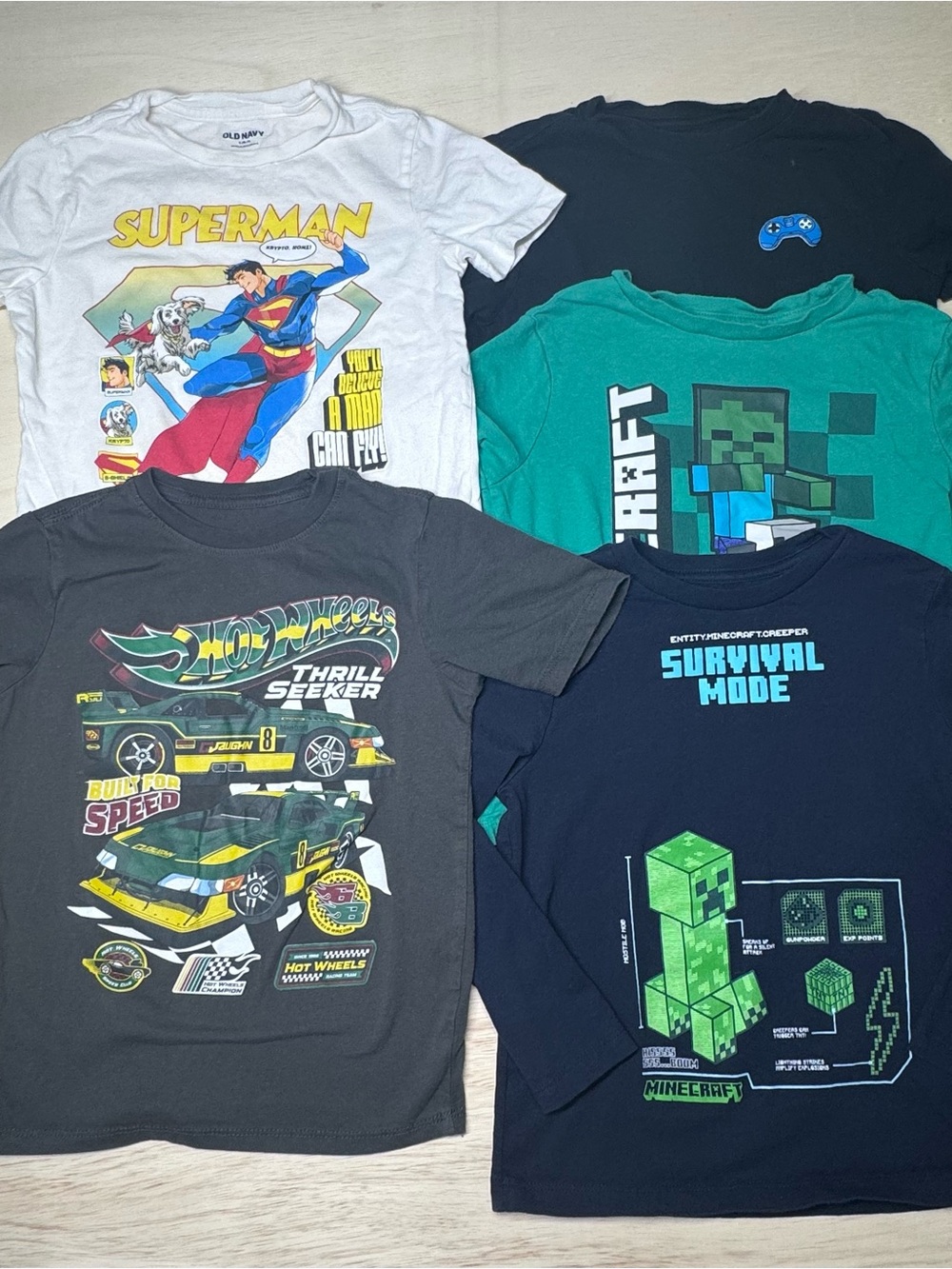 Boys Graphic T-Shirt Bundle Size 6/7 5 Pieces Minecraft Superman Hot Wheels